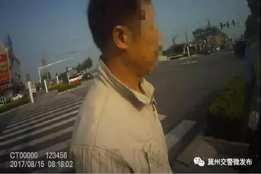 冀州交警查獲一輛無證駕駛套牌摩托車