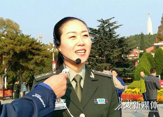 講解員劉曉曉說，要把老一輩無產(chǎn)階級革命家的故事宣講出去。記者 煙成群 攝