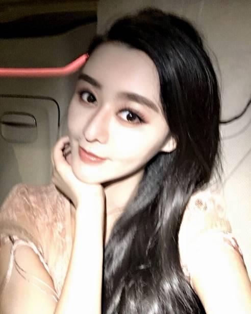 但這妹紙沒碰上一個“李晨”，卻遇到了一個更渣的，前段時間哭訴老公不僅出軌了，還出柜了......驚呆了無數(shù)人的下巴。